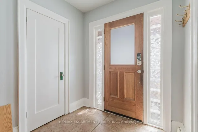 Additional image 3 of 84 South Oval