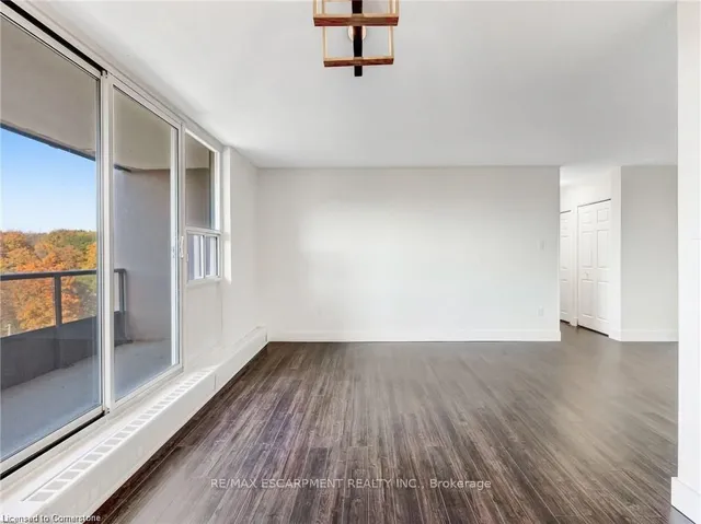 Additional image 16 of 1966 Main St Unit 1106