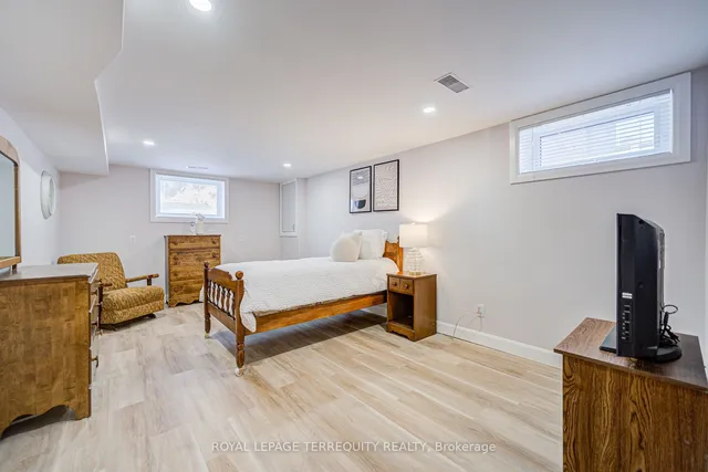 Additional image 24 of 6 Winterset Cres