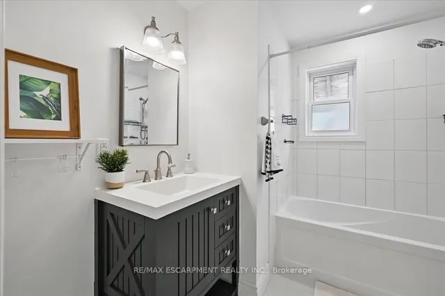 Additional image 22 of 433 East 38th St