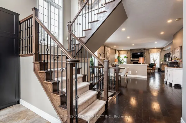 Additional image 4 of 80 Commando Crt