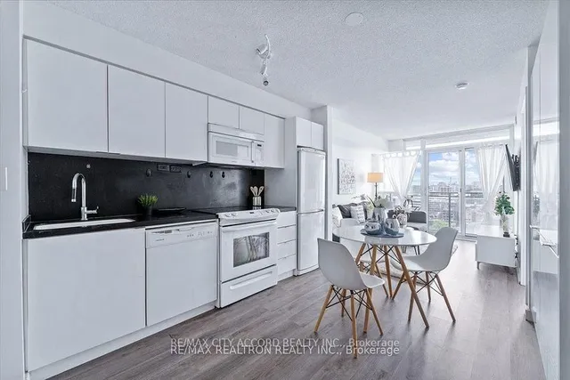 Additional image 19 of 15 Iceboat Terr Unit 2015