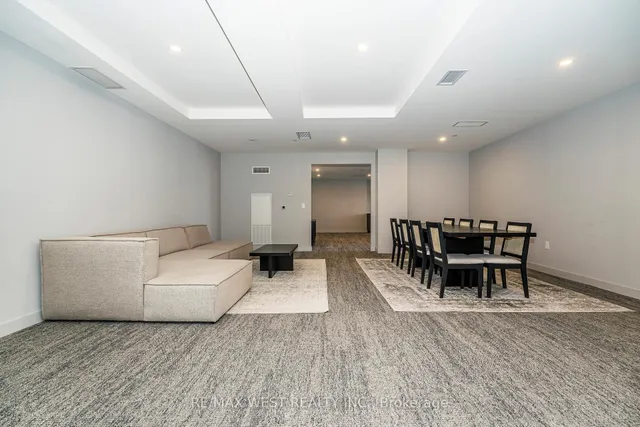 Additional image 26 of 859 The Queensway N/A Unit 813