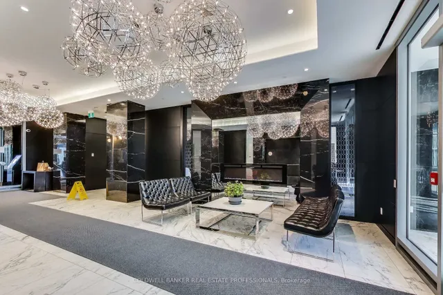 Additional image 17 of 31 Tippet Rd Unit 221