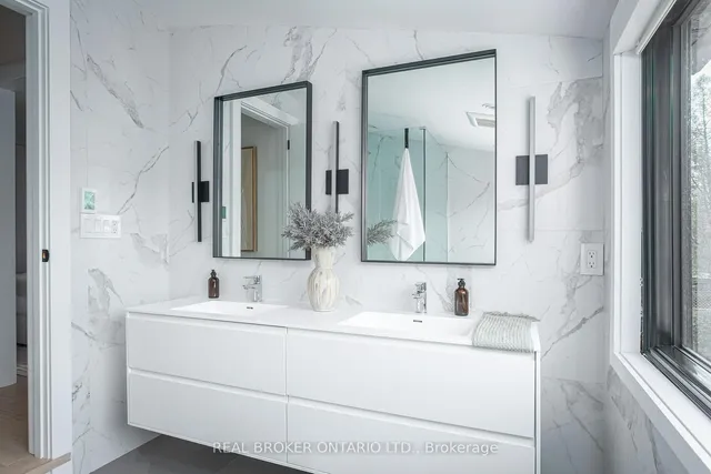 Additional image 19 of 108 Evans Ave