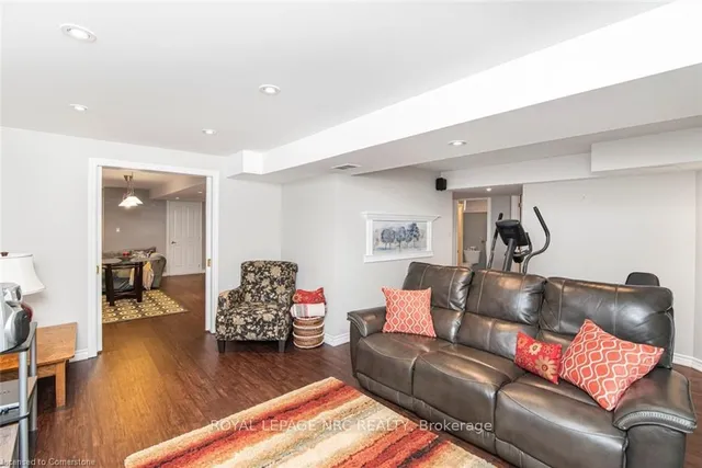 Additional image 28 of 54 Stonepine Cres