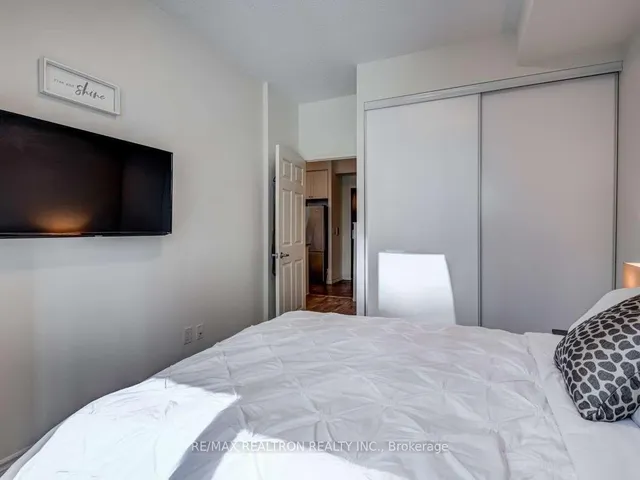 Additional image 13 of 25 Lower Simcoe St Unit 305