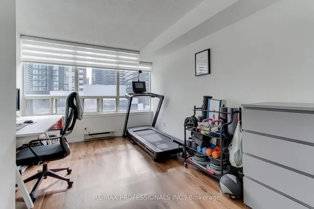 Additional image 20 of 30 Greenfield Ave Unit 409