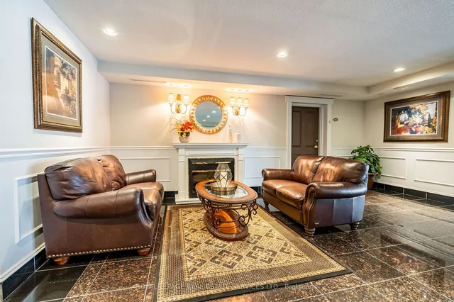 Additional image 5 of 1998 Ironstone Dr Unit 906