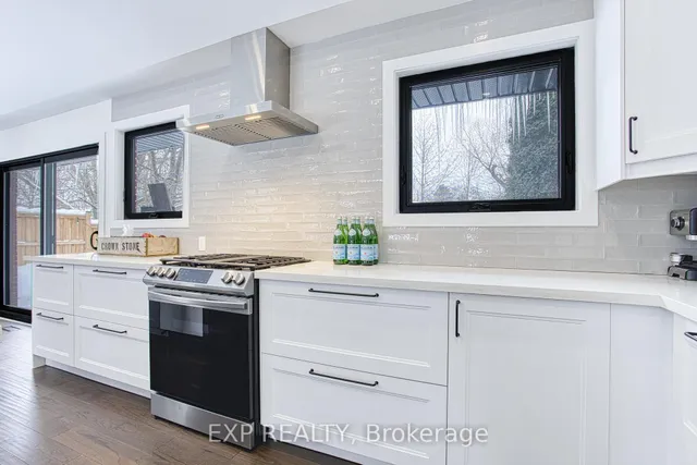 Additional image 16 of 409 Erindale Dr