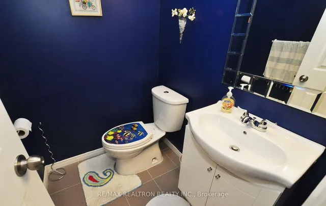 Additional image 16 of 51 Eastport Dr