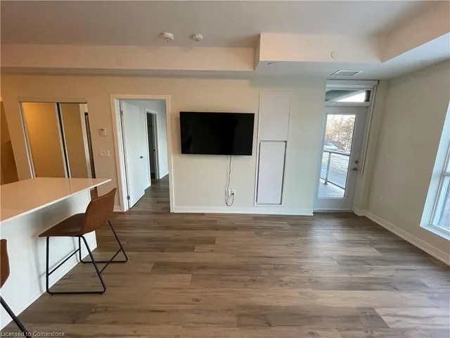 Additional image 2 of 600 North Service Rd Unit 214