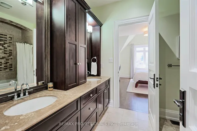 Additional image 34 of 19 Bromley Cres