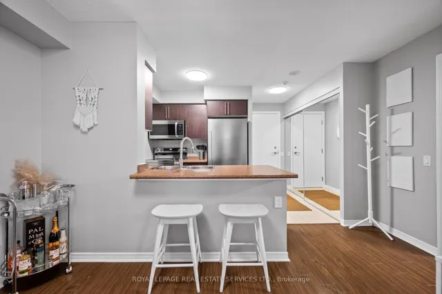Additional image 7 of 60 Heintzman St Unit 834