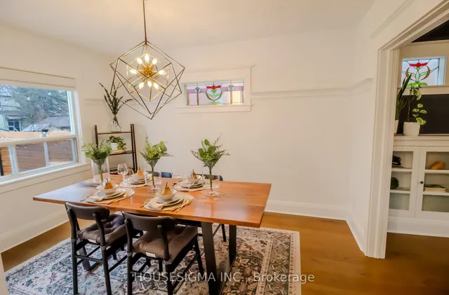 Additional image 14 of 149 Queensdale Ave