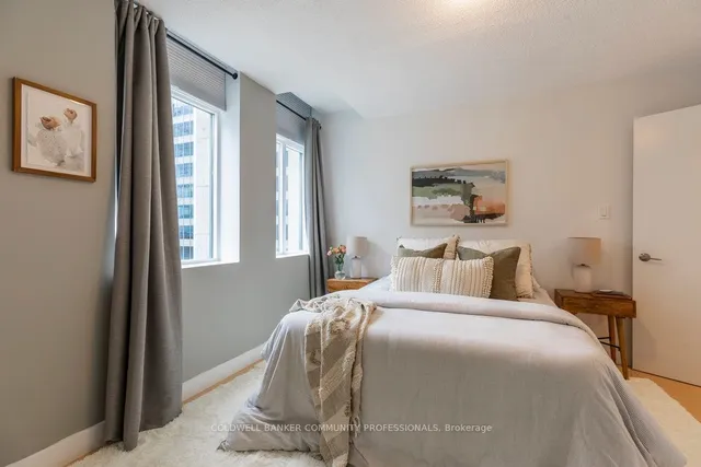 Additional image 23 of 36 James St Unit 702