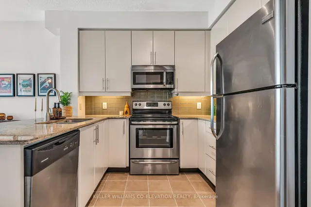 Additional image 6 of 33 Bay St Unit 2708