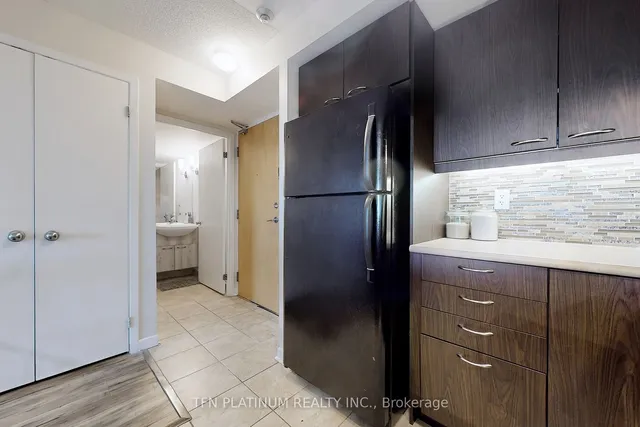 Additional image 18 of 1050 The Queens Way Unit 416