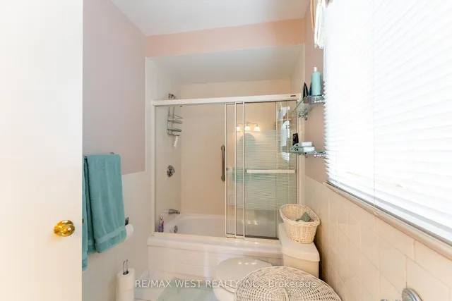 Additional image 22 of 67 Hornshill Dr