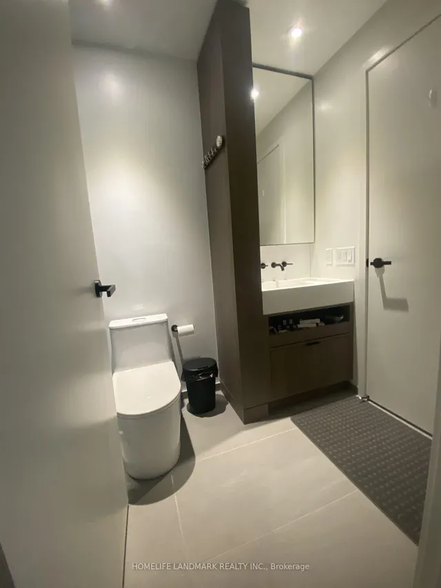 Additional image 16 of 55 Charles St Unit 4511