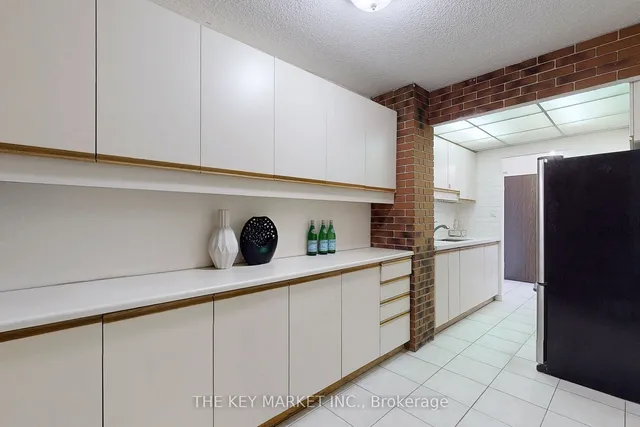 Additional image 20 of 812 Burnhamthorpe Rd Unit 706