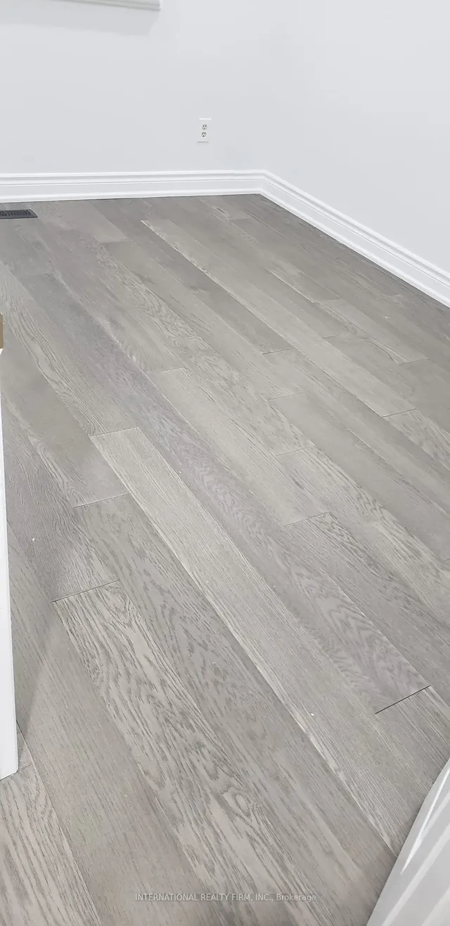 Additional image 17 of 27 Charcoal Dr