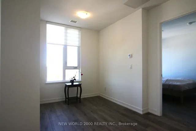 Additional image 9 of 3100 Keele St Unit 820