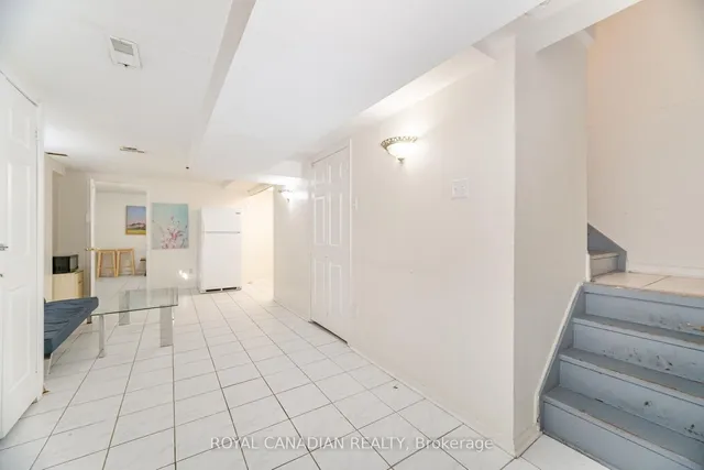 Additional image 37 of 69 Yellow Brick Rd