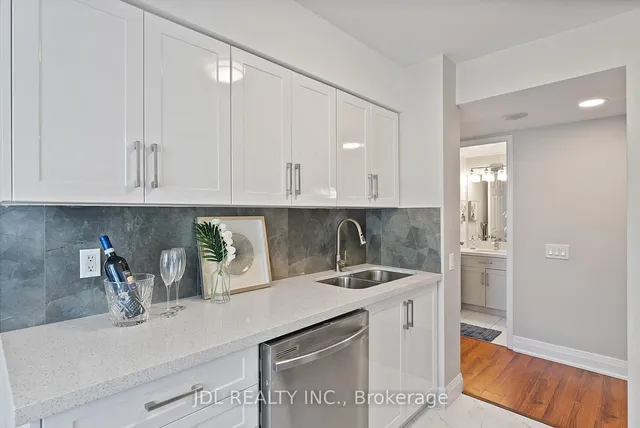 Additional image 26 of 35 Finch Ave Unit 605