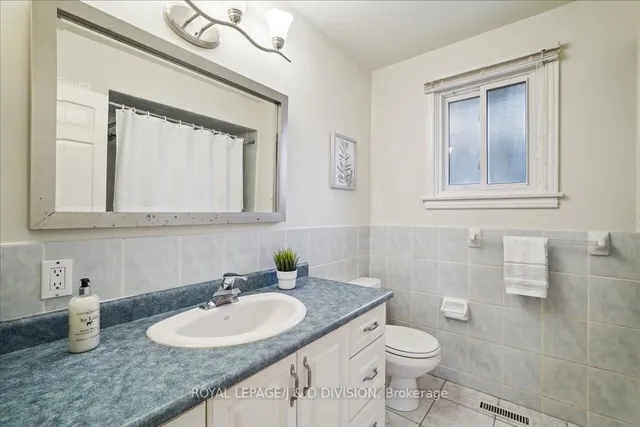 Additional image 12 of 244 Burbank Dr