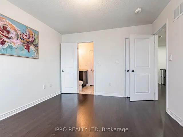 Additional image 33 of 42 Monument Tr