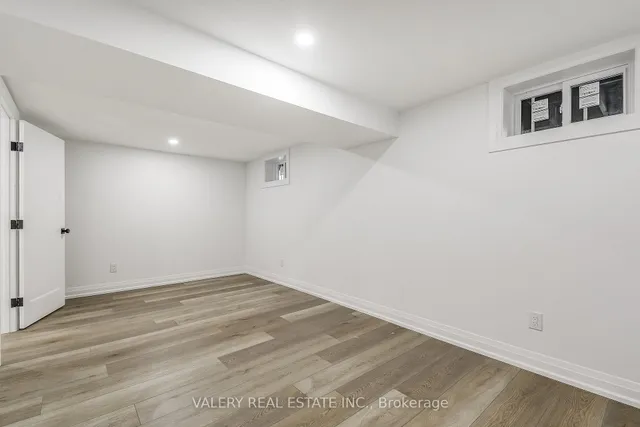 Additional image 29 of 26 Garden Cres