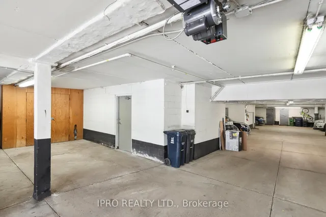 Additional image 36 of 912D Logan Ave