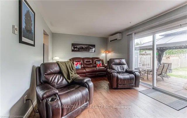 Additional image 18 of 26 Cedarhill Cres