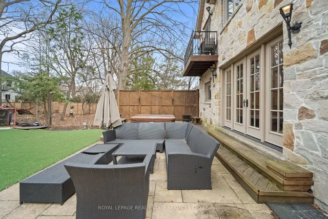 Additional image 43 of 6 Oak Hampton Blvd