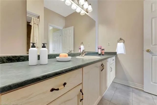 Additional image 17 of 34 Southbrook Drive Unit 43