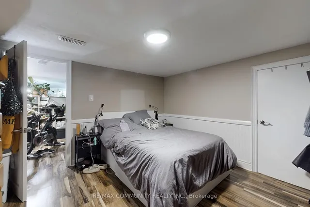 Additional image 21 of 142 Meighen Ave