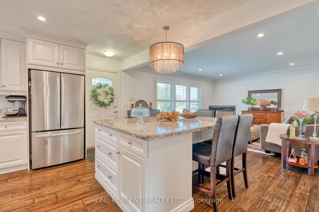 Additional image 10 of 27 Hoover Cres