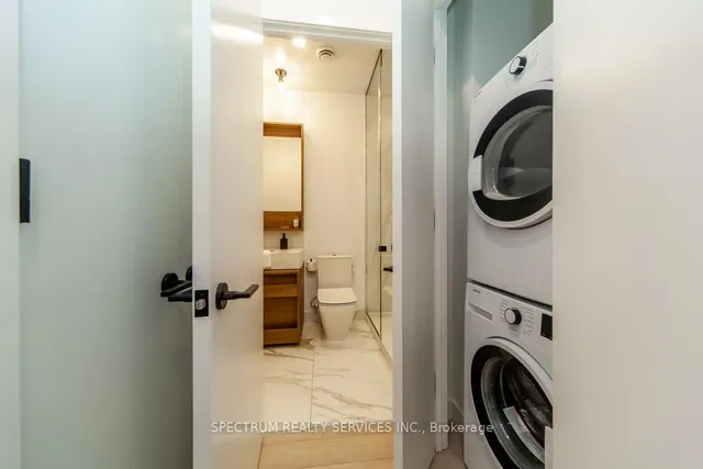 Additional image 38 of 505 Richmond St Unit 424