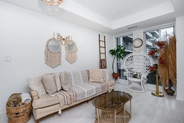 Additional image 15 of 223 St. Clair Ave Unit 201