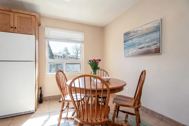 Additional image 23 of 634 Strasburg Rd Unit 32