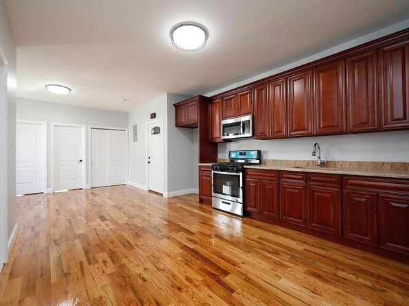662 Riverdale Avenue, Brooklyn, NY 11207