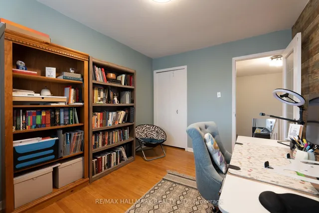 Additional image 21 of 258 Apache Tr