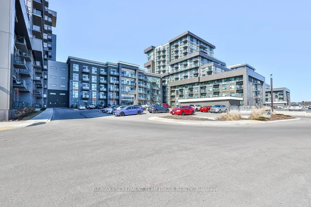 Additional image 31 of 450 Dundas St Unit 1002