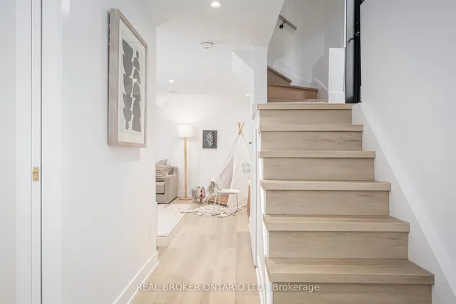 Additional image 21 of 108 Evans Ave