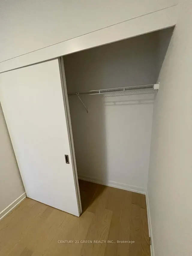 Additional image 8 of 15 Wellington St Unit 703