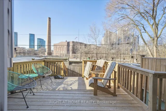 Additional image 36 of 151 Niagara St