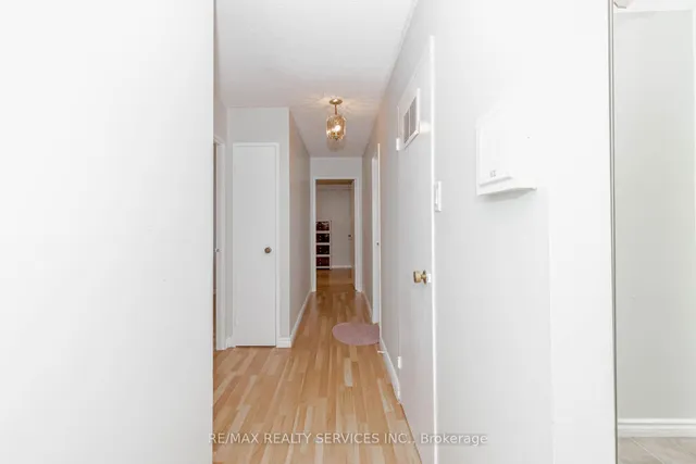 Additional image 34 of 18 Knightsbridge Rd Unit 304