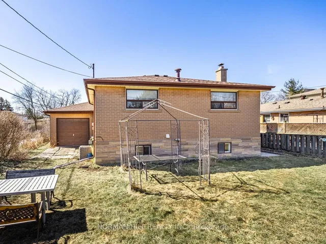 Additional image 33 of 41 Braemar Dr