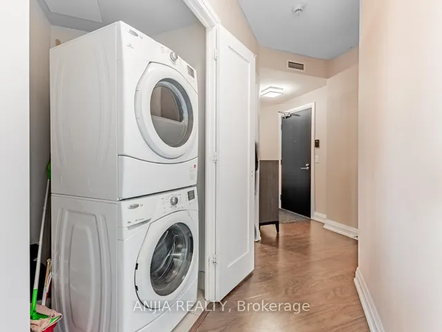 Additional image 9 of 2 Anndale Dr Unit 1408